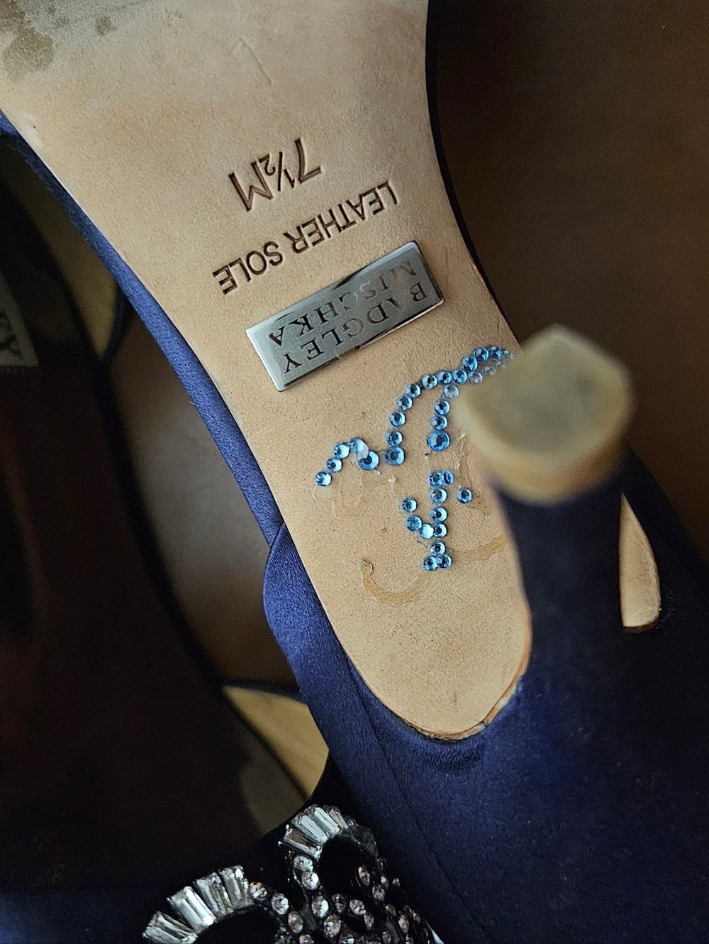 Badgley Mischka Satin D'Orsay Heels with Crystal Embellishment 7.5 - Picture 4 of 4
